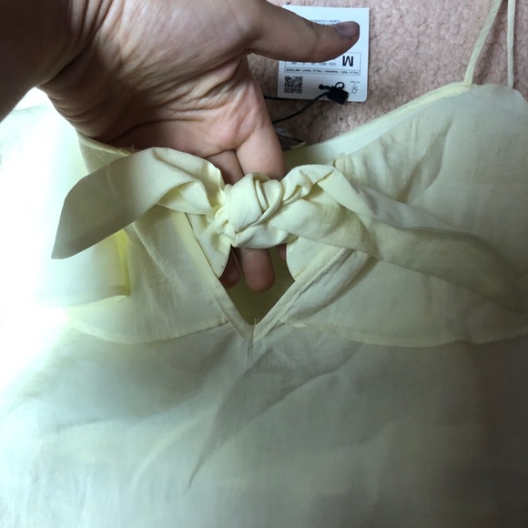 Off the shoulder crop top - Picture 2 of 5